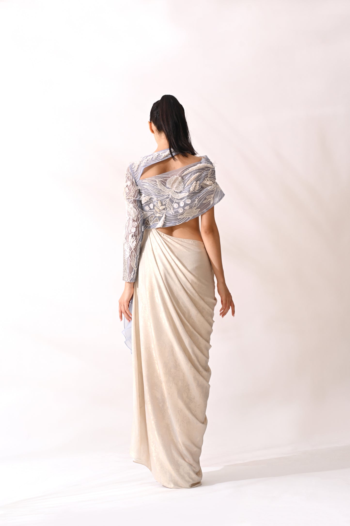 Saka Gown